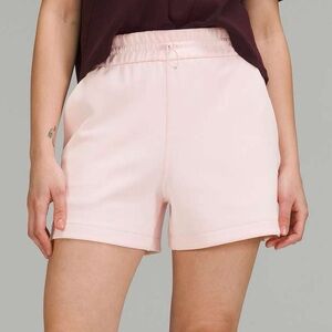 Lululemon Softstreme Shorts ✨ Strawberry Milkshake • 6